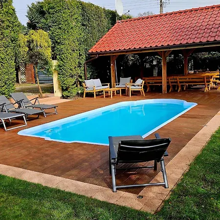 Holiday home In With The Private Pool 220 Qm Kolczewo